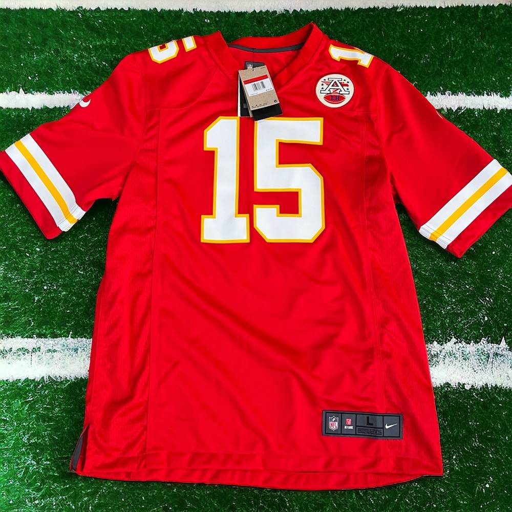 NFL Nike size large Patrick Mahomes jersey NWT